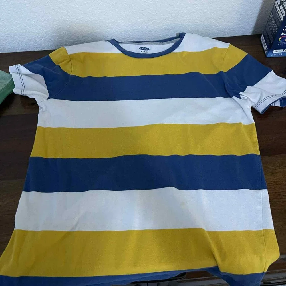 LOT OF 4 SHIRTS: Old Navys Boys' Light Weight Short Sleeve Shirts XL